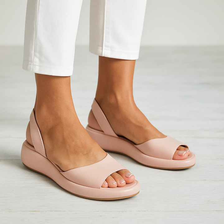 Sandały Damskie Z Paskiem na pięcie w kolorze różowym, z odkrytymi palcami i szerokim paskiem z przodu
