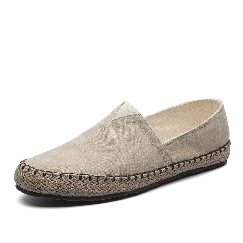 Espadryle męskie slip-on z beżowego płótna z plecioną jutową podeszwą, widok z boku