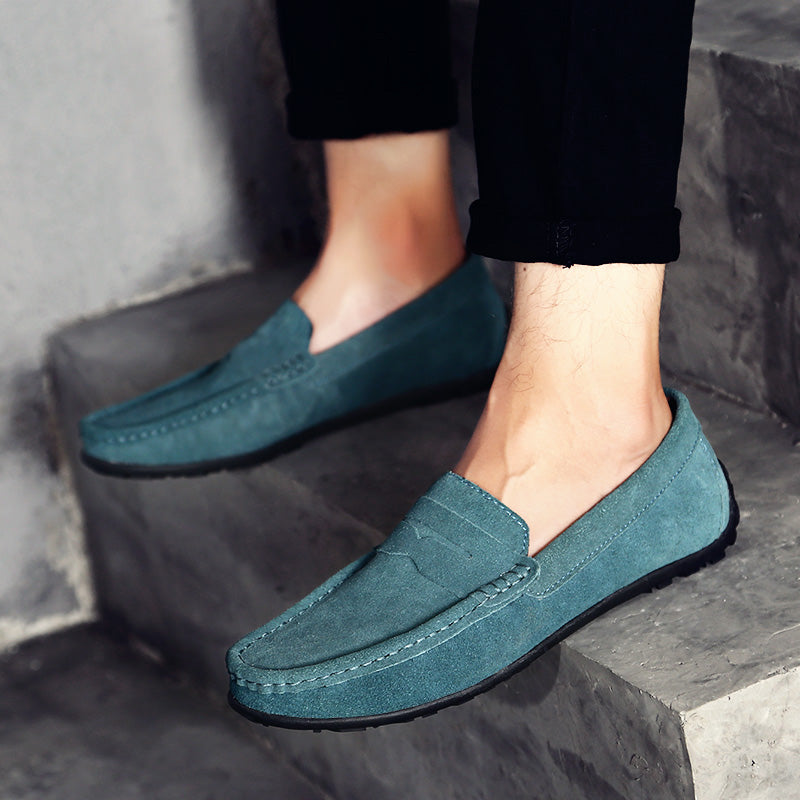 Mokasyny Męskie Wsuwane od góry prezentujące wsuwany krój slip-on i ozdobne detale przeszyć