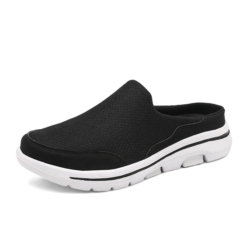 Czarne klapki męskie slip-on z przewiewnego materiału tekstylnego z białą podeszwą