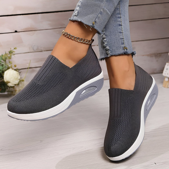 Buty damskie na platformie z amortyzacją i oddychającą dzianinową cholewką