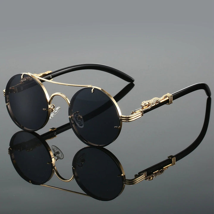 Damskie okulary przeciwsłoneczne vintage z metalową oprawką i gradientowymi soczewkami widok z boku